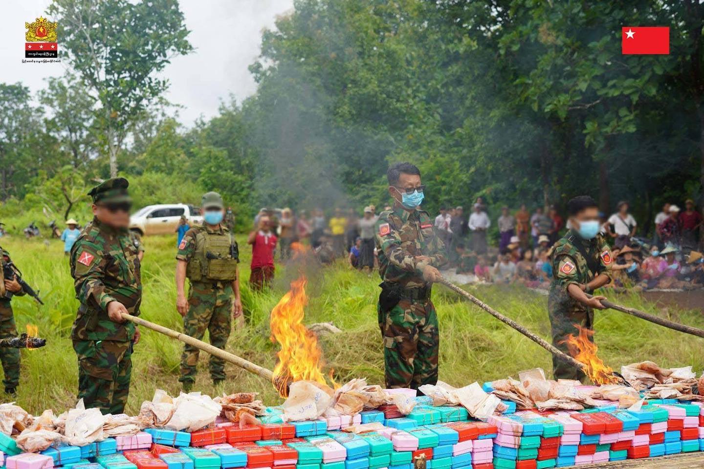 သတင်းထုတ်ပြန်ချက် ပင်လည်ဘူးမြို့သိမ်းစစ်ဆင်ရေး အတွင်း သိမ်းဆည်းရမိသော မူးယစ်ဆေးဝါးများ မီးရှို့ဖျက်ဆီး